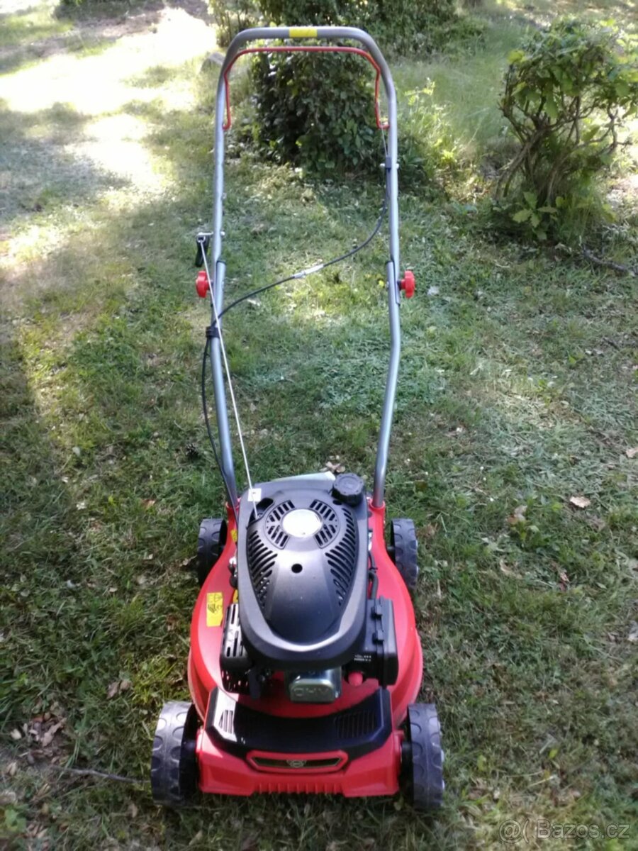 Benzínová sekačka HECHT 5406/5408