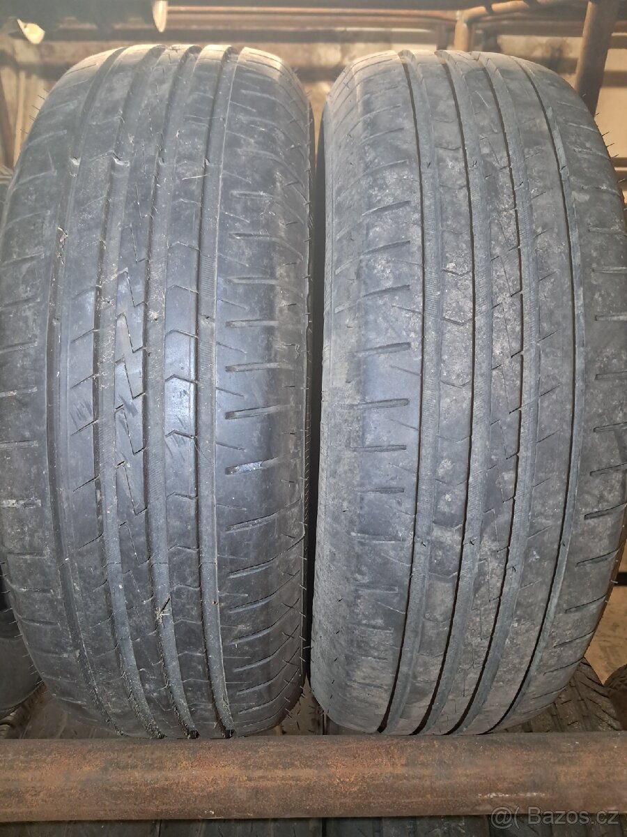 2x letní pneu 195/65 R15