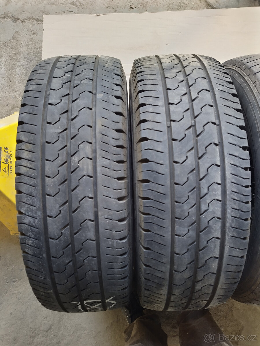 Letní pneu 215/70 15C - dodávky