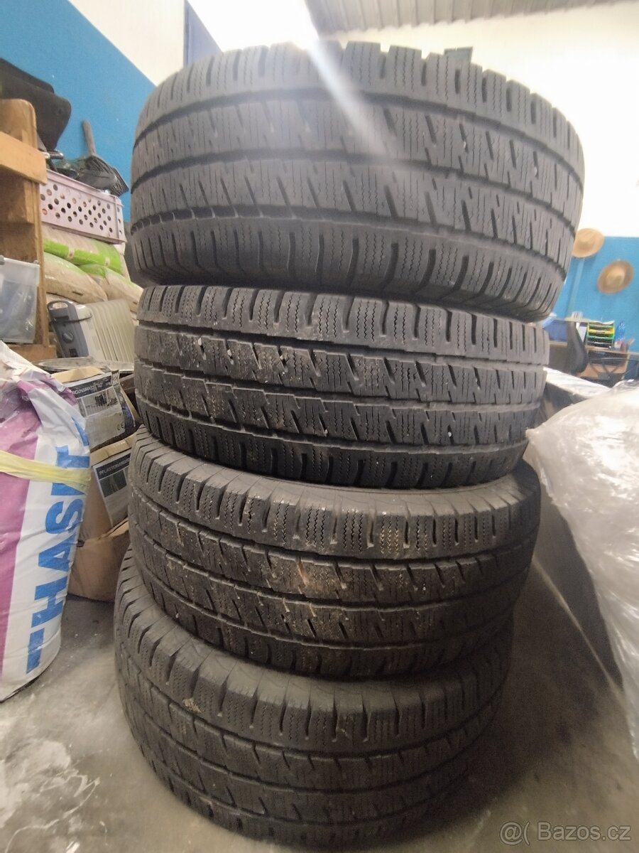 225/70/15c