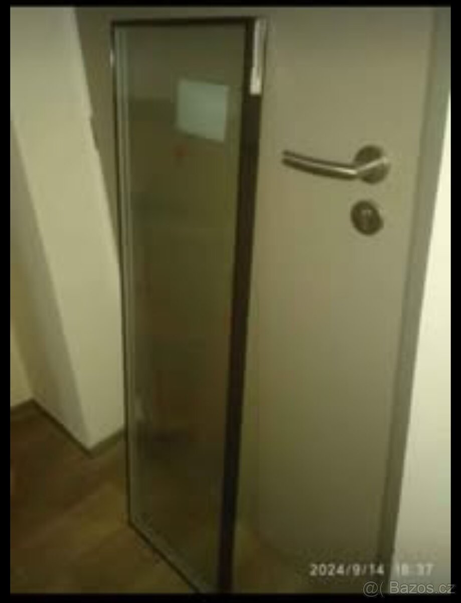 Izolační trojsklo