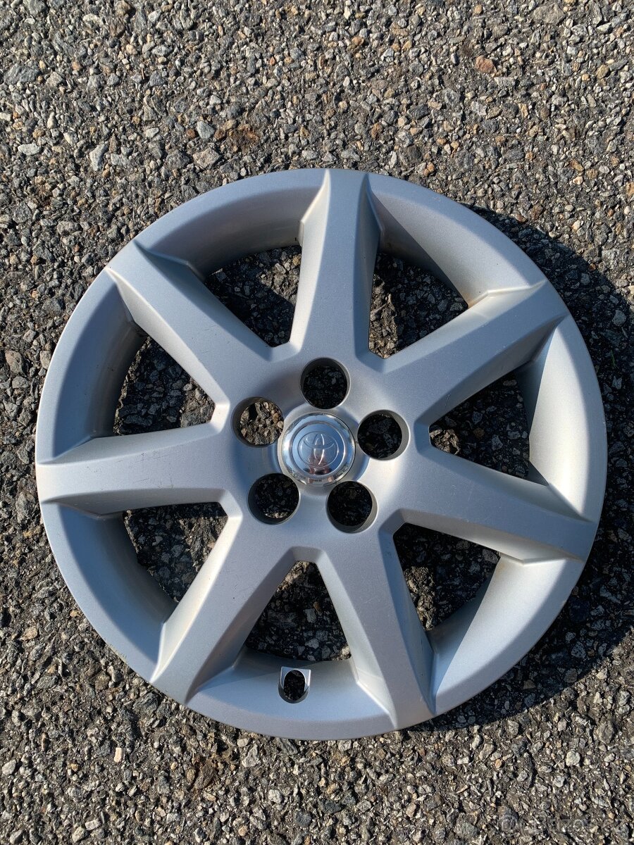 Originální kryt kola Toyota Prius 2