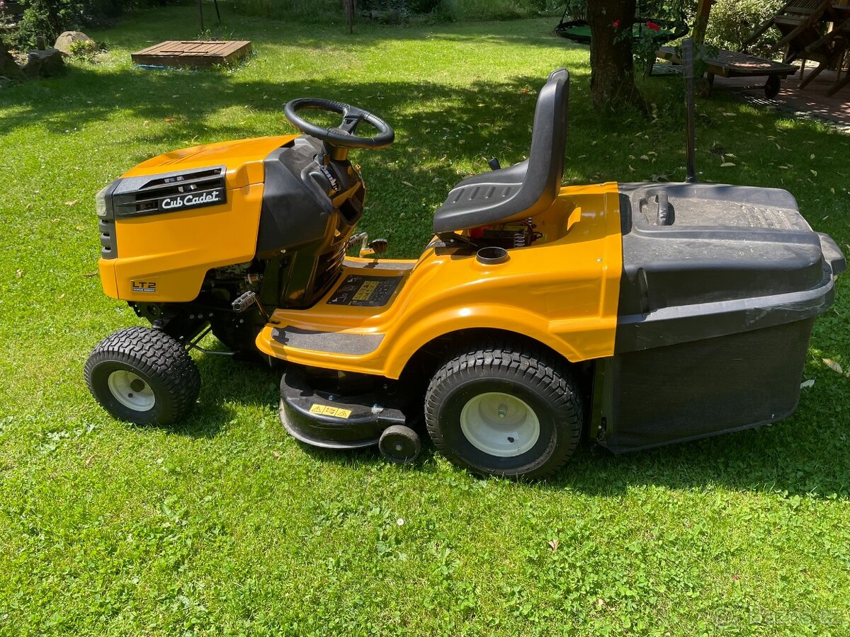 Cub Cadet LT2 NR92
