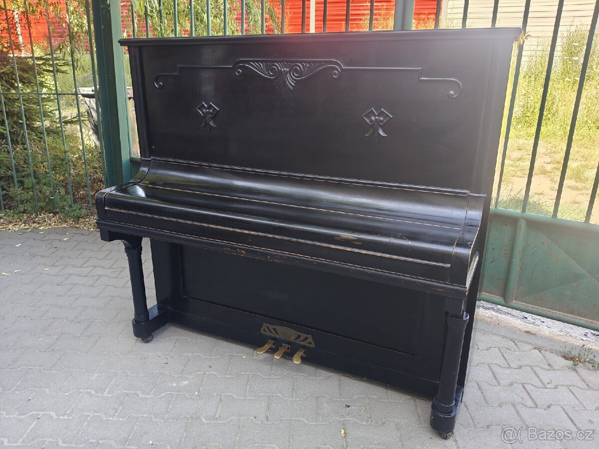 Pianino klavír piáno