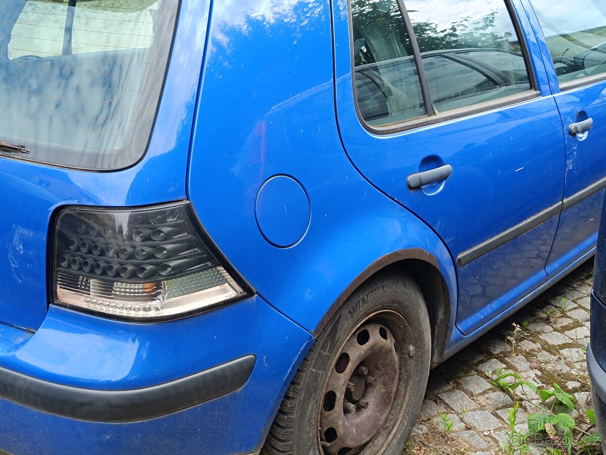 Volkswagen Golf r.99 1.6 Díly