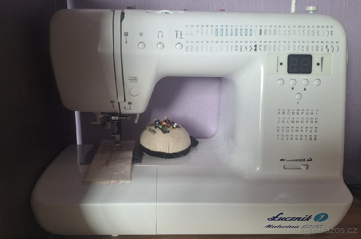 Šicí stroj Lucznik Malvina 2700