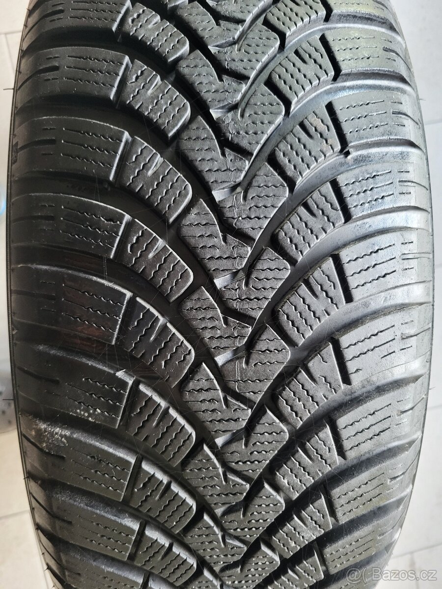 225/60 R18 Falken zimní