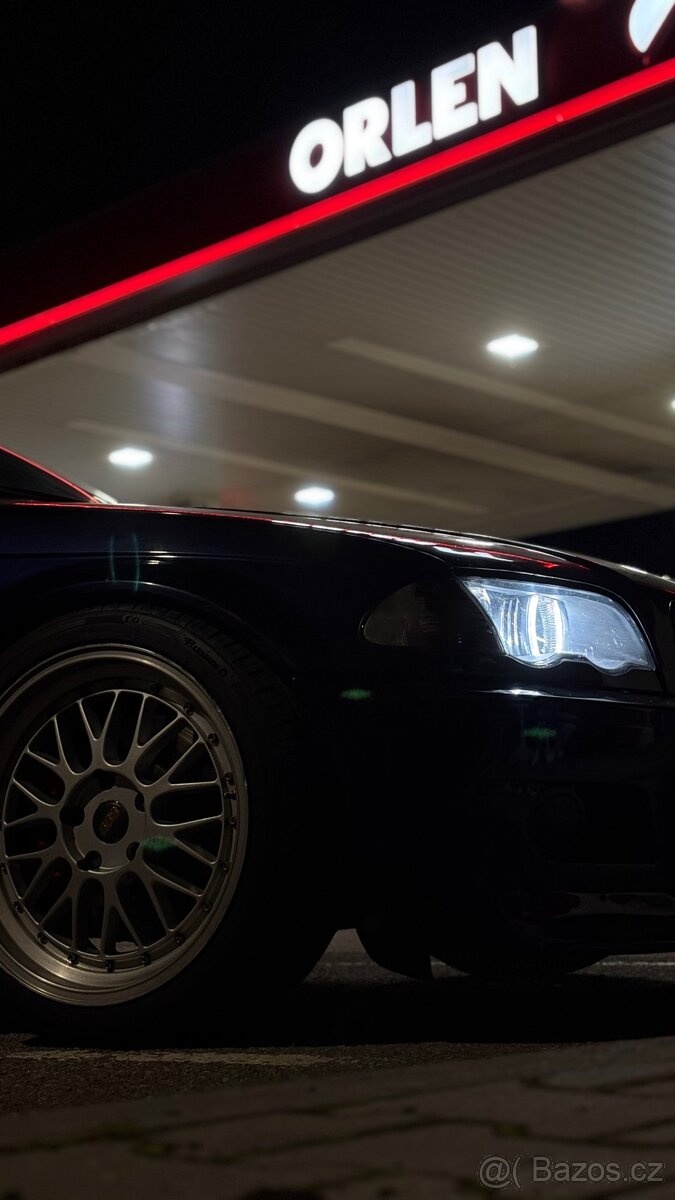 BMW E46 330i
