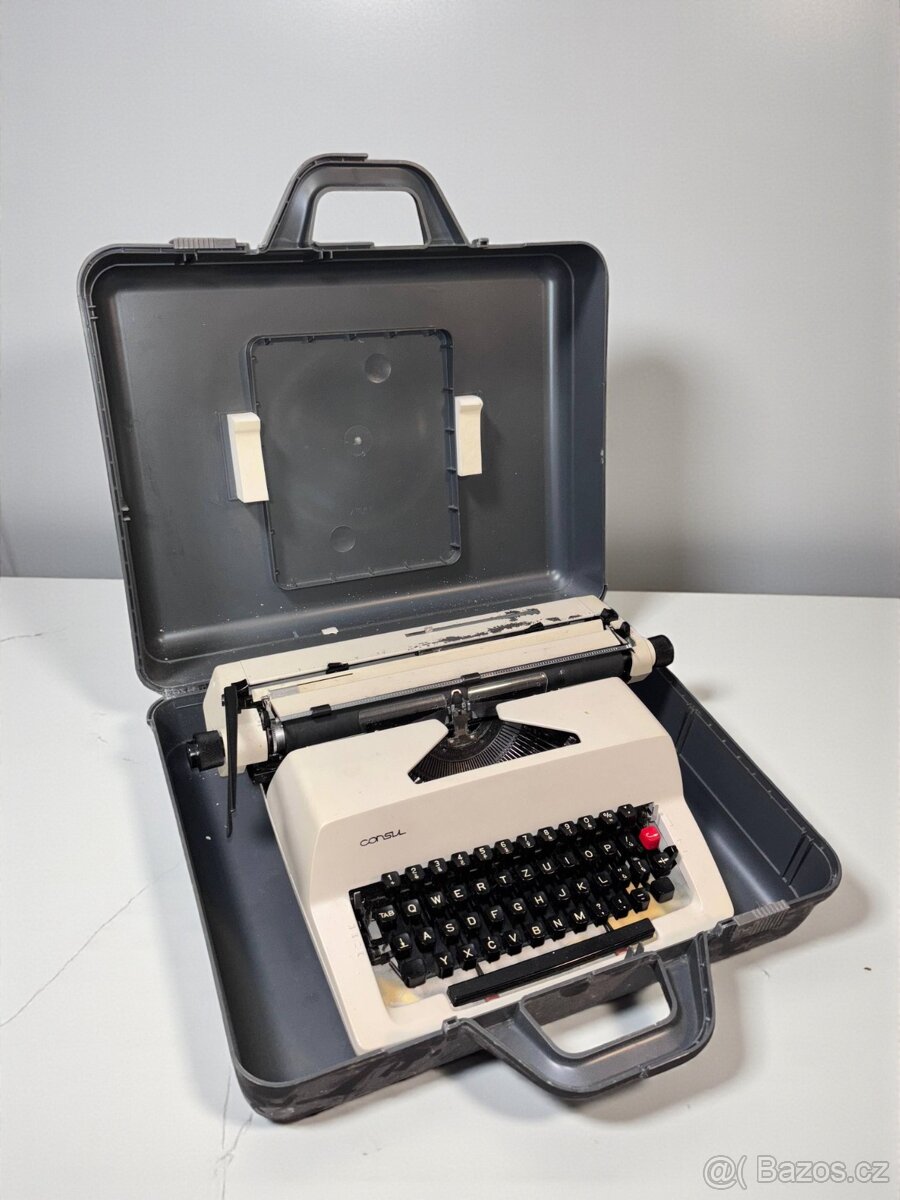 Psací stroj Consul 2226 – plně funkční, s boxem a doplňky