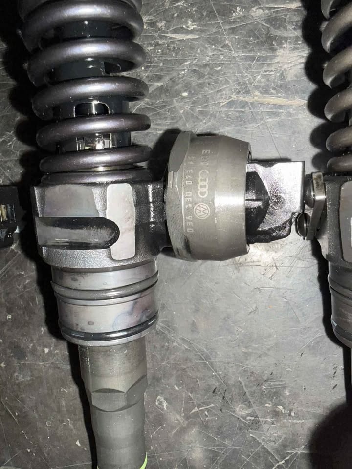 Vstřikovače 037 AG PD – VW