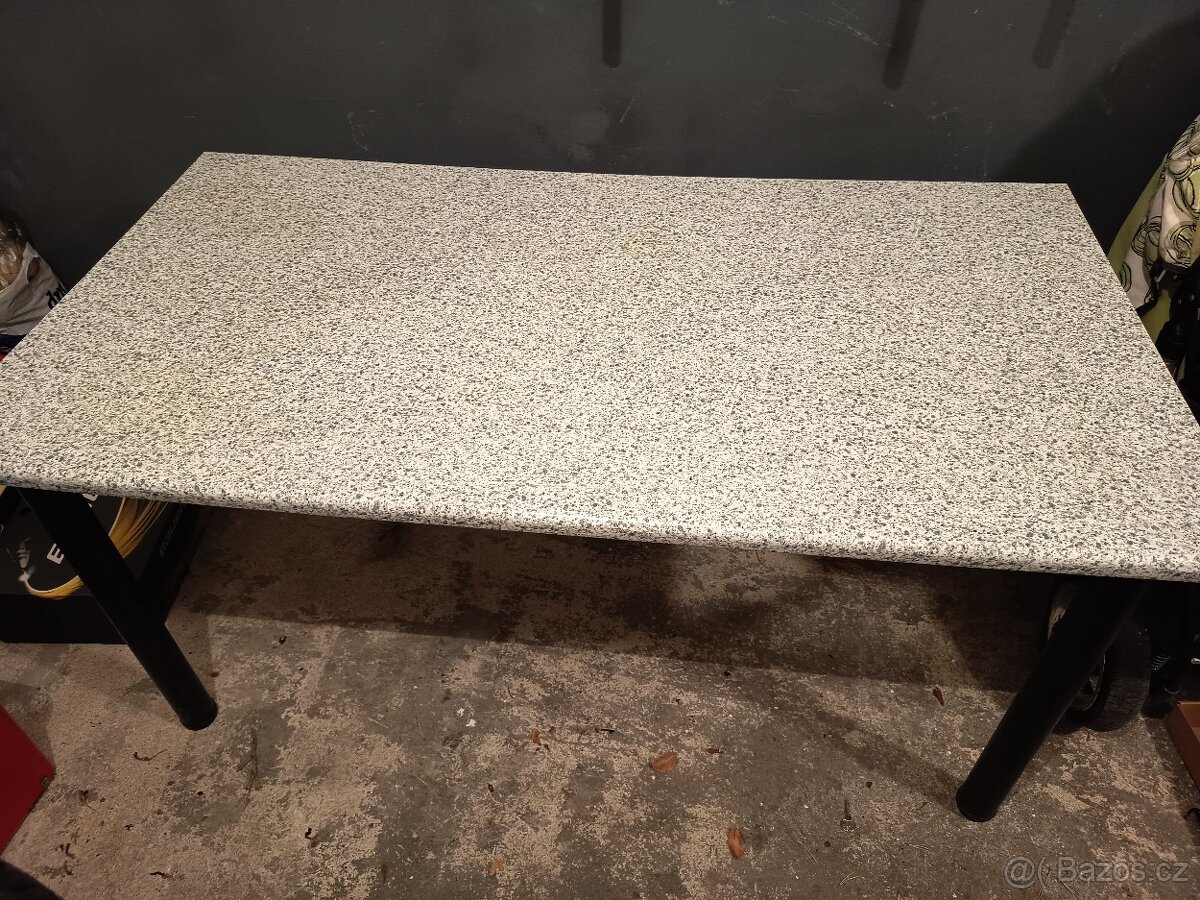 Jídelní stůl 150x80 dekor mramor