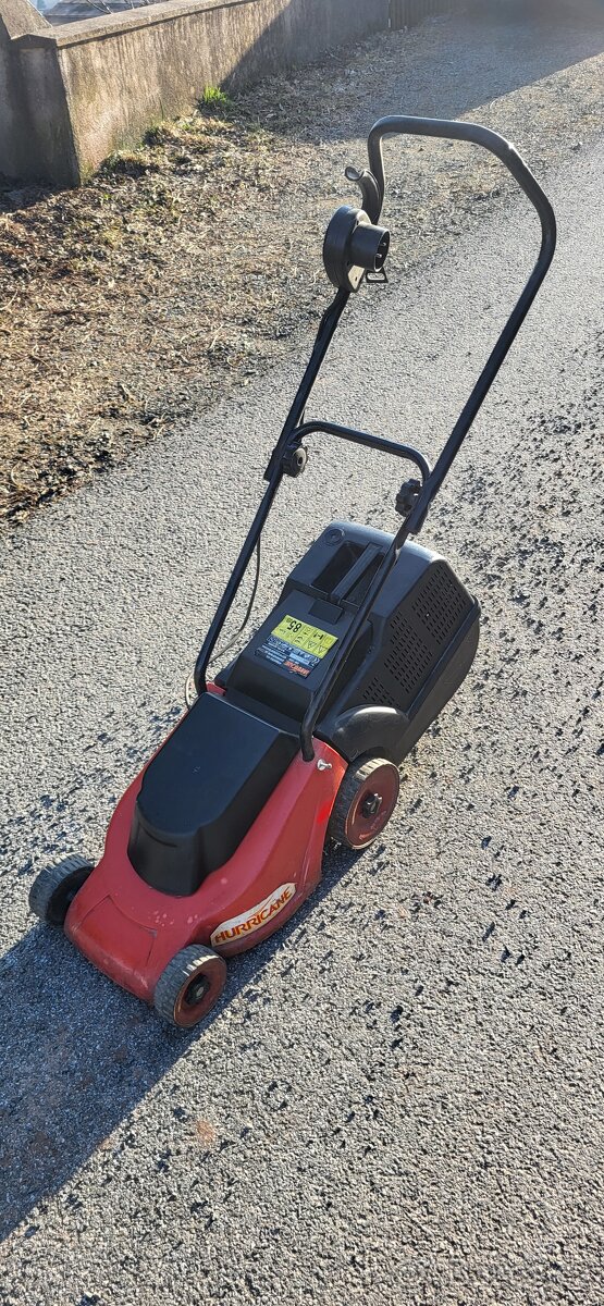 Elektrická sekačka Huricane 1200W