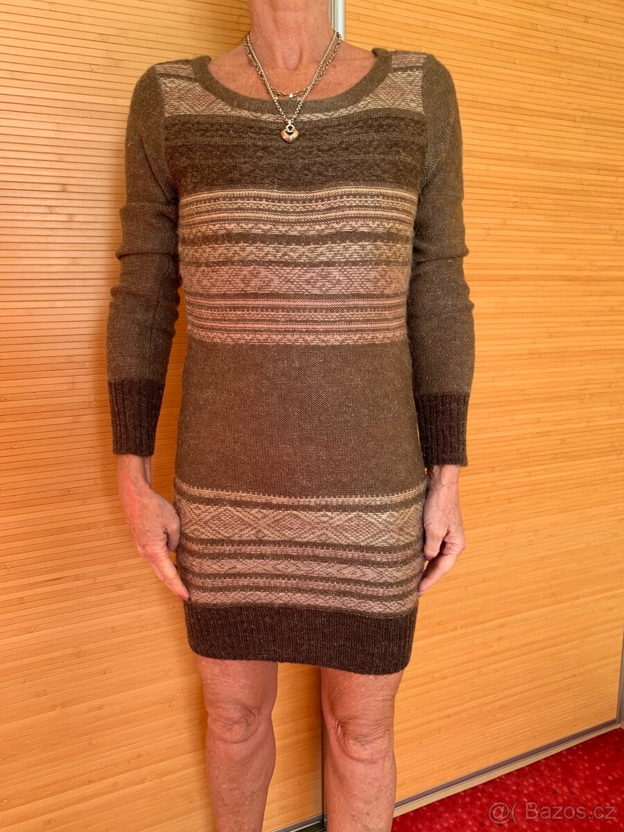 úpletové šaty zn. Orsay - vel. S/M - nové