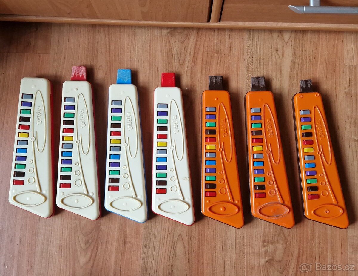 Dětská pokladnička ČSS a 7x Triola a 3x Otava a 1x Pianetta