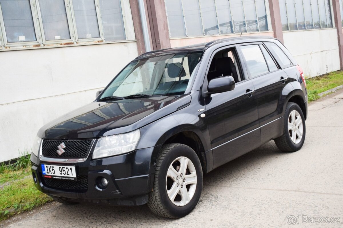 Suzuki Grand Vitara 1.9DDiS 4X4/MANUÁL/ČR/TAŽNÉ/AC