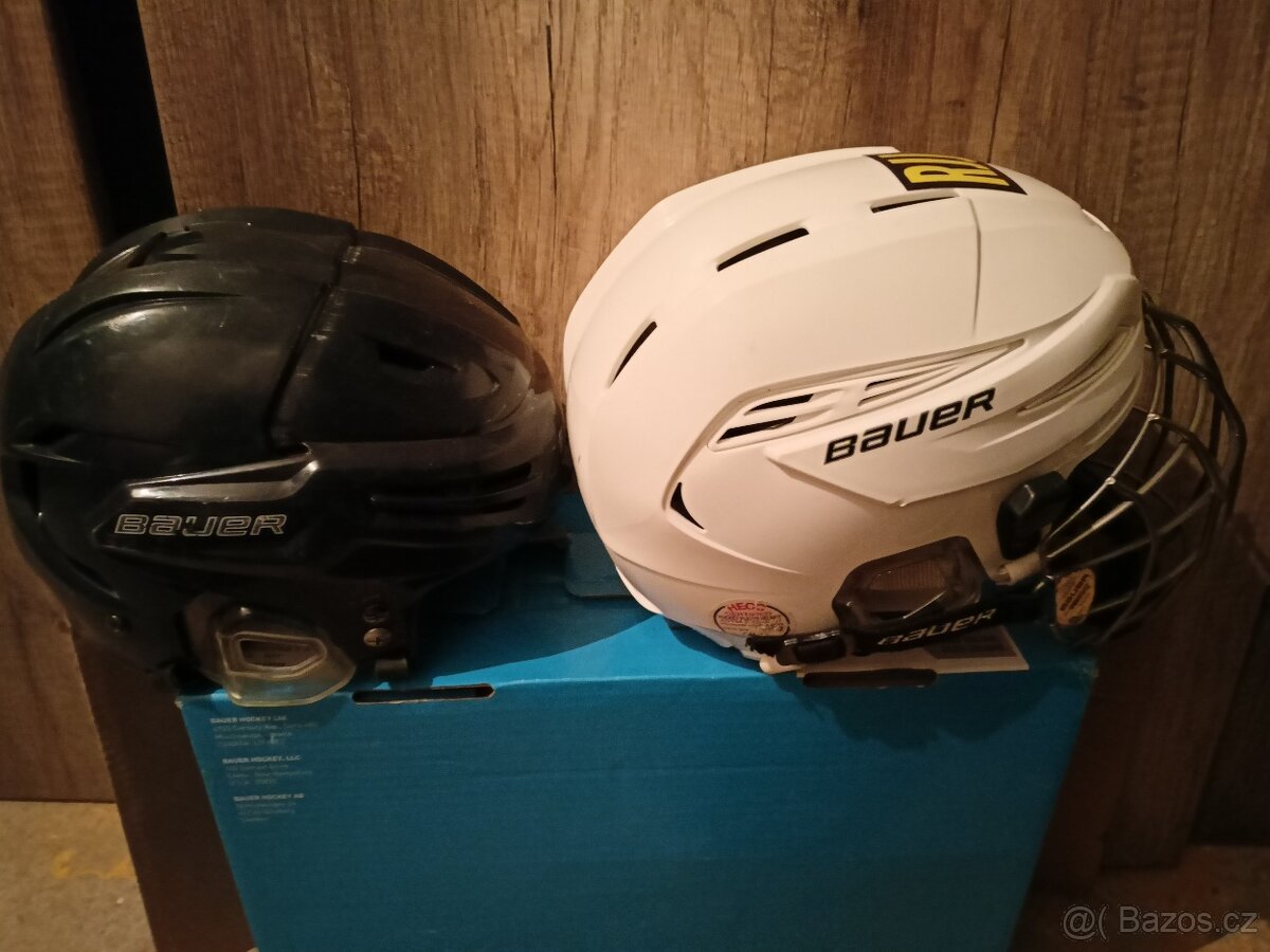 hokejová výstroj(hokejka+helmy+kalhoty+taška+chrániče)