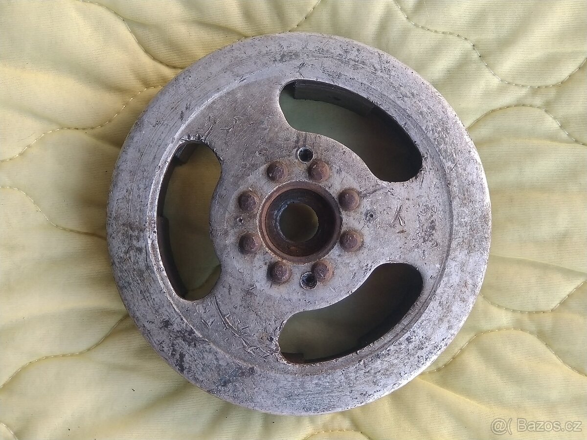 Setrvačník zapalování ČZ 125/150 C.