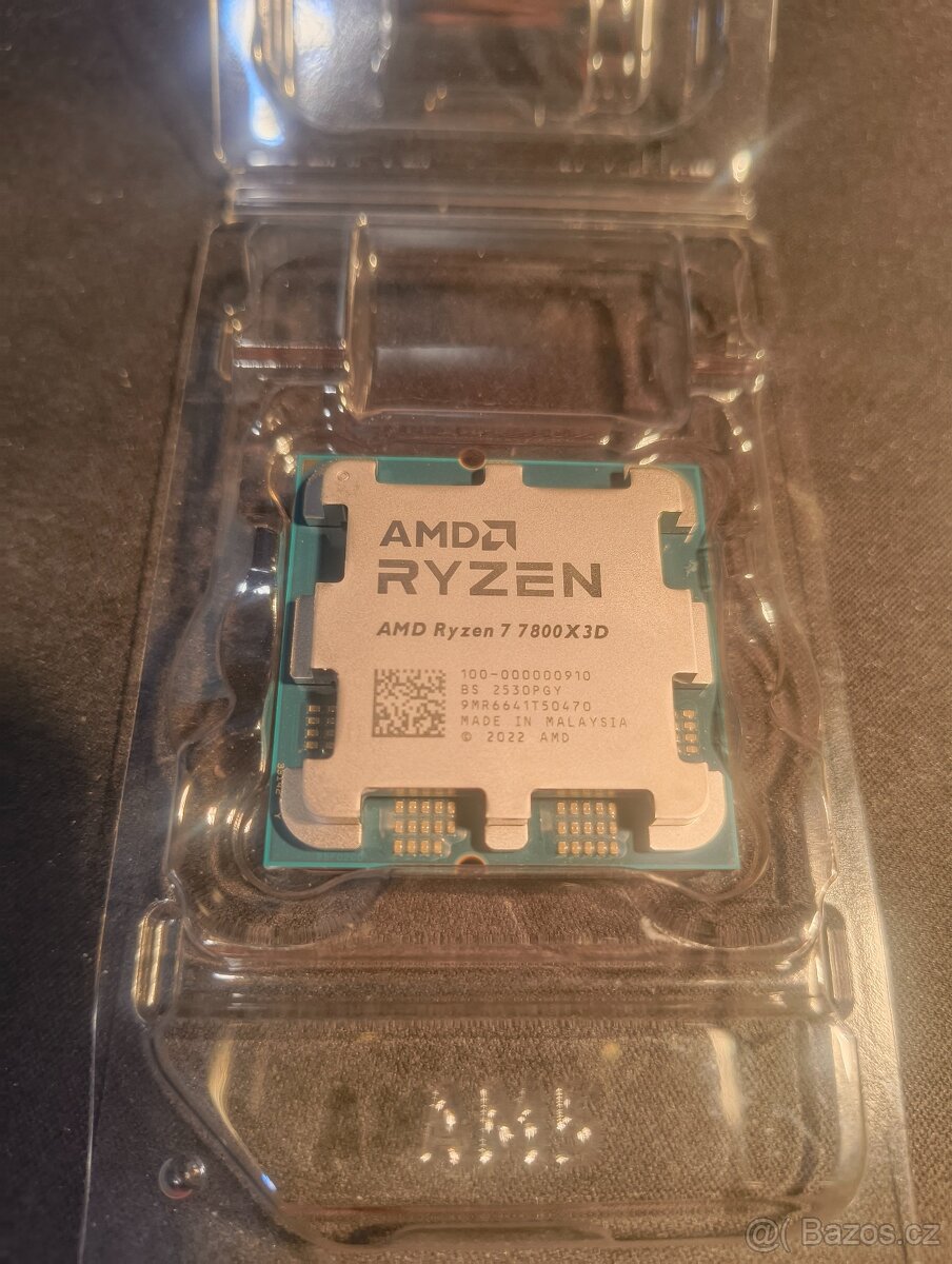 AMD Ryzen 7 7800X3D