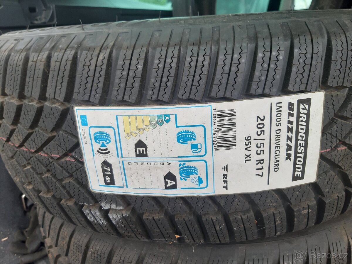 AKCE Zimní 2ks Bridgestone 205/55/17 Pěkné NOVE