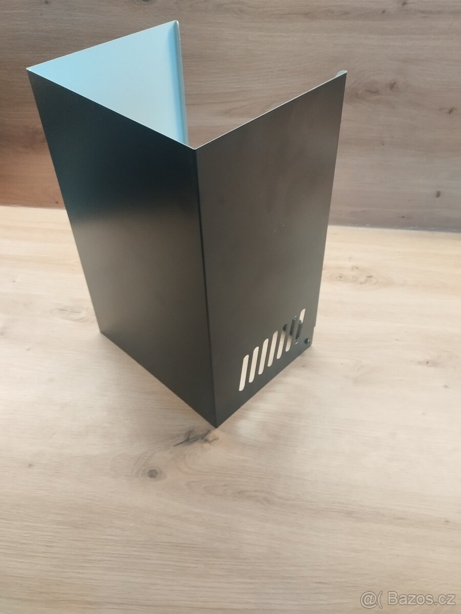 Komínek k digestoři