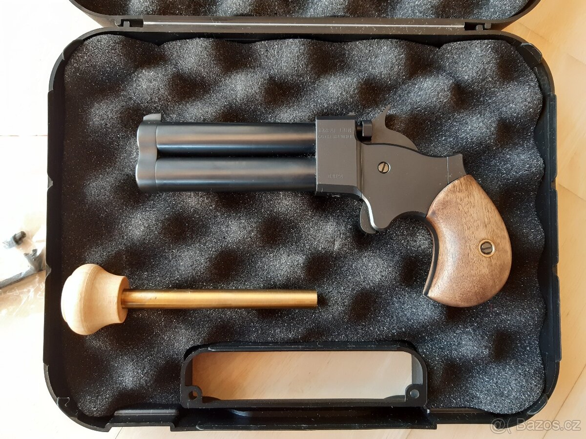 Derringer Great Gun .45, od 18 let