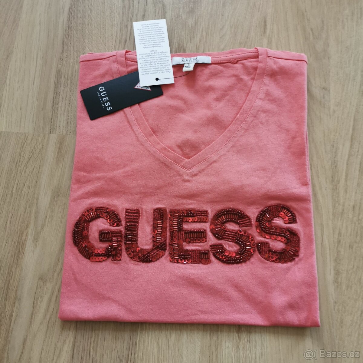 Nové dámské tričko Guess S