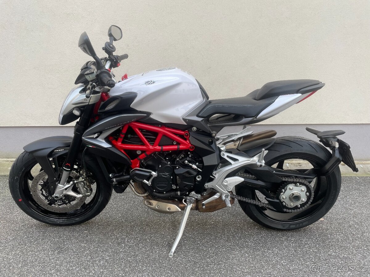 MV Agusta Brutale 800, původ ČR