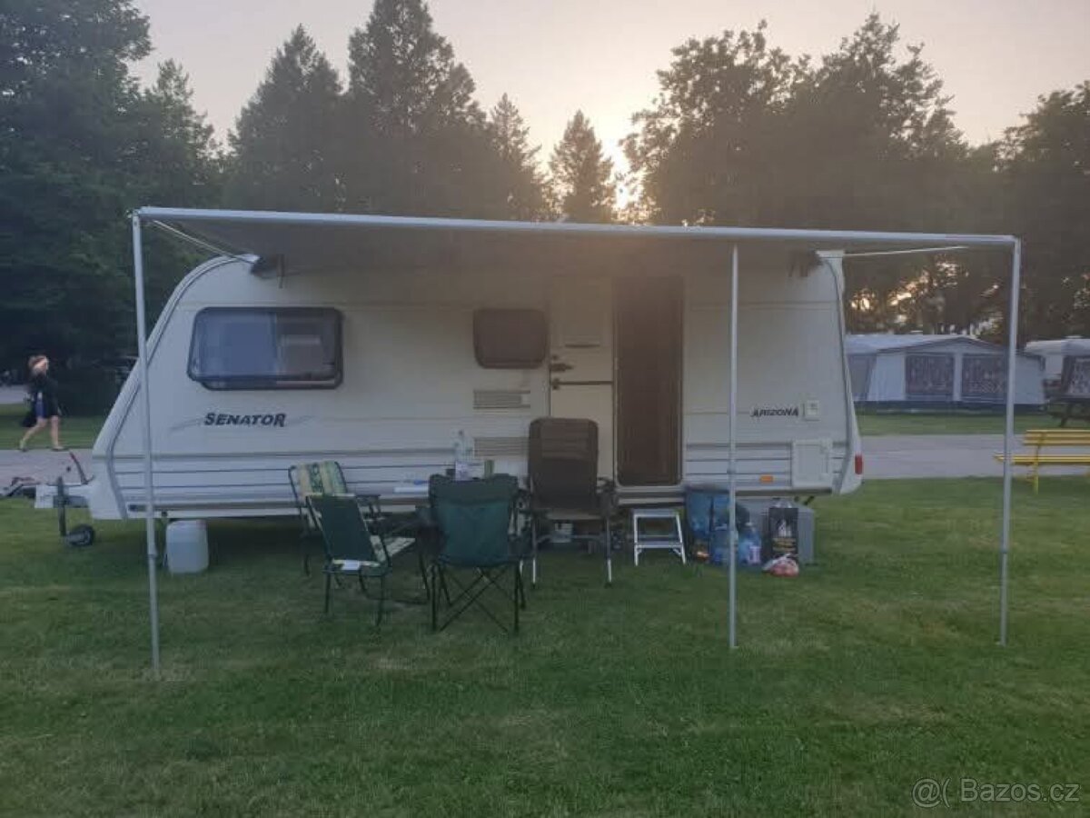 Karavan Bailey Senátor Milénium 2000