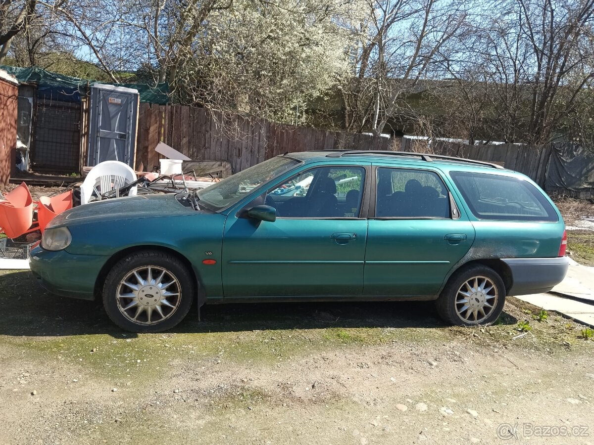 Ford Mondeo Kombi MK2 2.5L