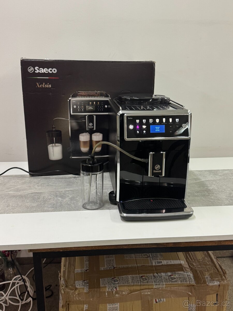 Kvalitní kávovar Saeco Xelsis SM7580/00