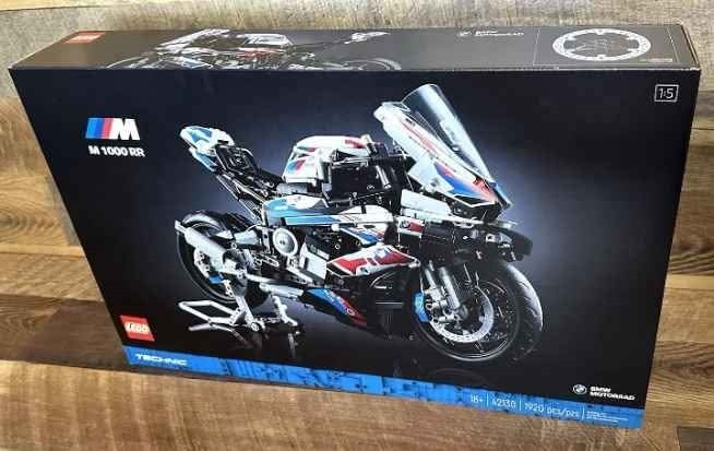 LEGO Technic 42130 BMW M 1000 RR