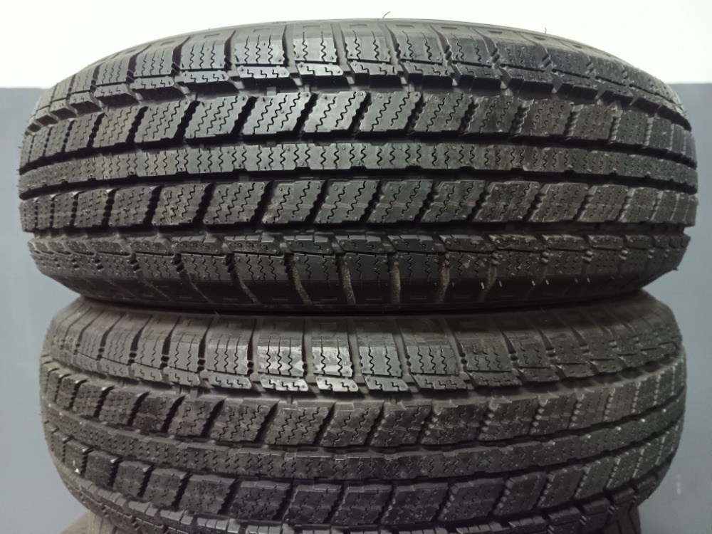 165/65 R15 TRACMAX (3016)