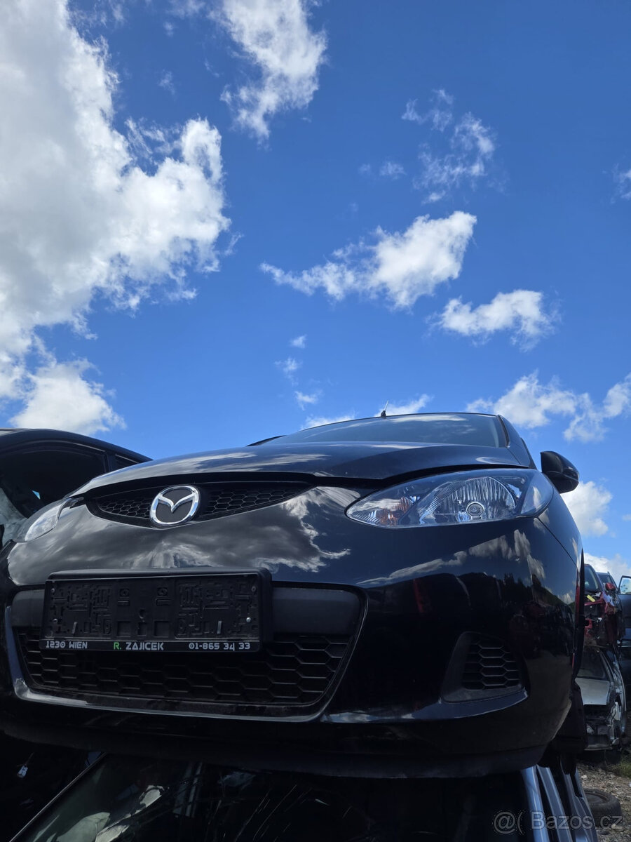 Mazda 2 rok 2010 náhradní díly