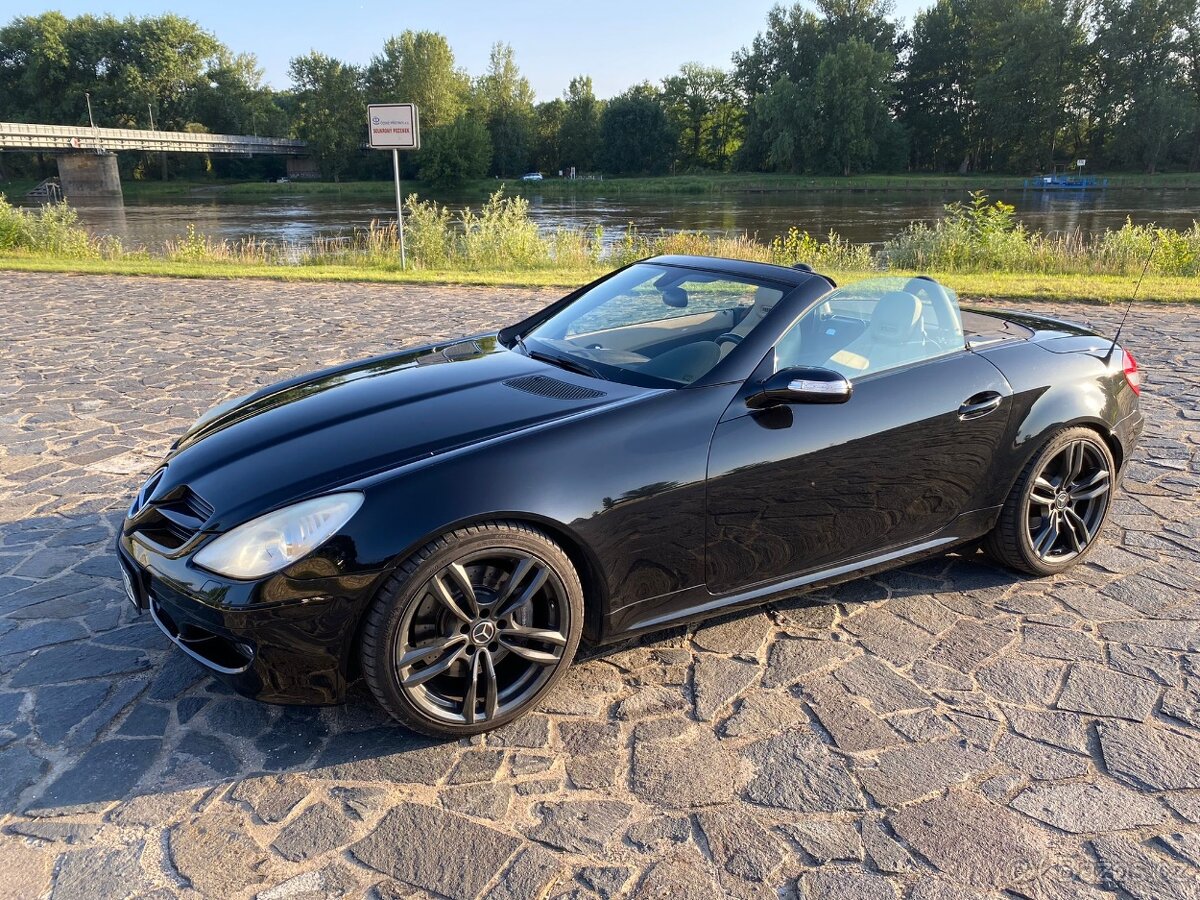 Mercedes Benz SLK 350 AMG, 200 KW, 156.000 km, serviska