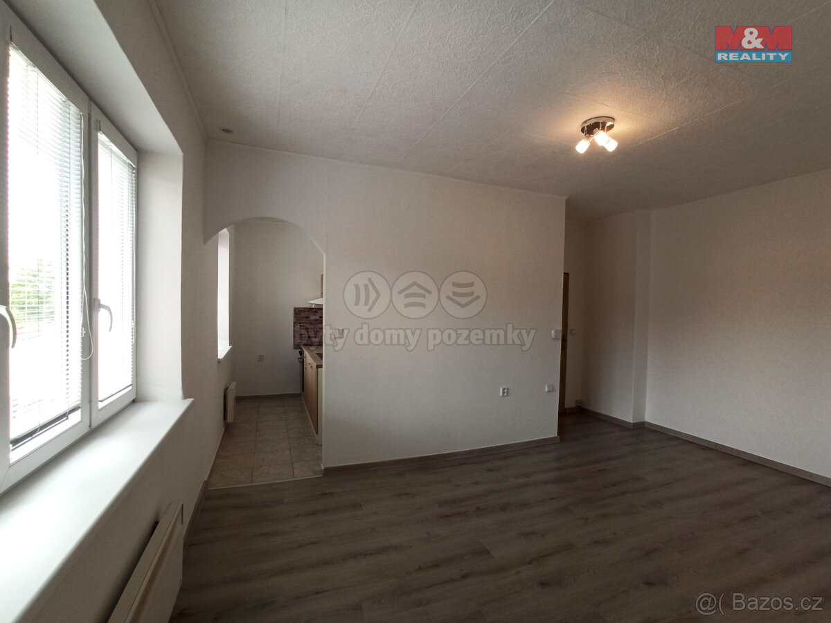Pronájem bytu 1+1, 35 m², Šternberk, ul. Komenského