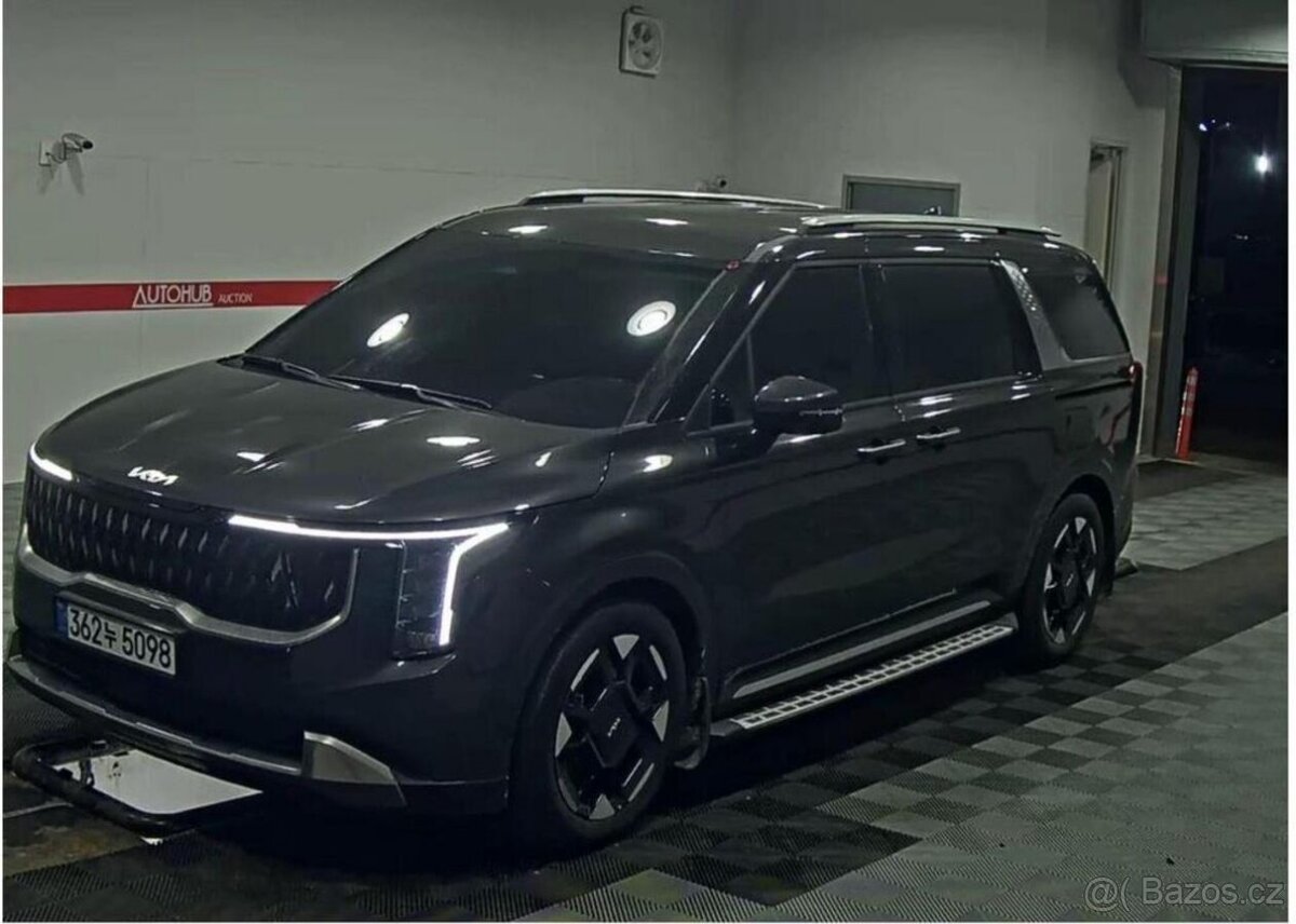 Kia Carnival 2.2-7 MÍST-DODÁNÍ 6/2025