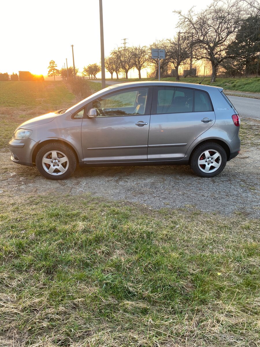 Prodám Golf Plus 1.9 TDI 77kw Edice Tour Nová STK