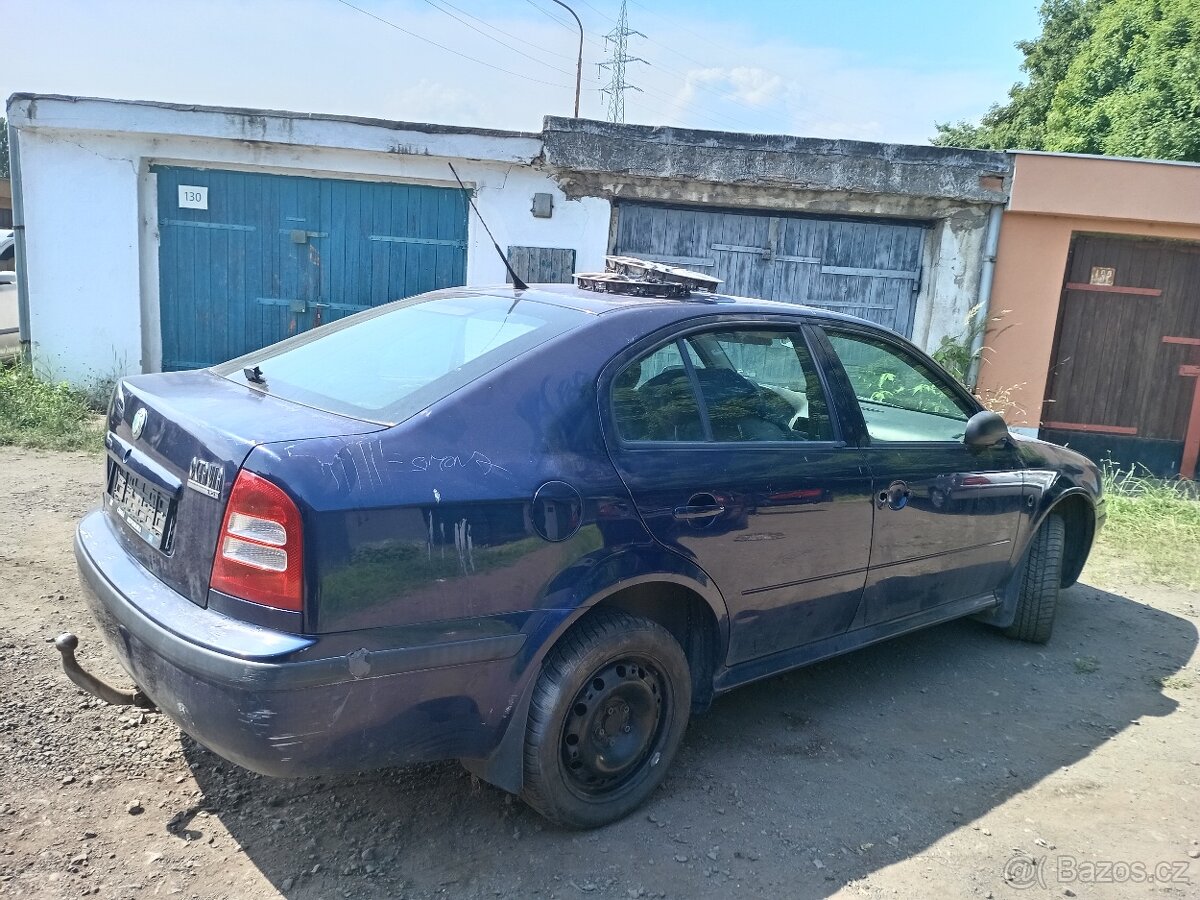 Rosprodam náhradní díly na škoda octavia 1