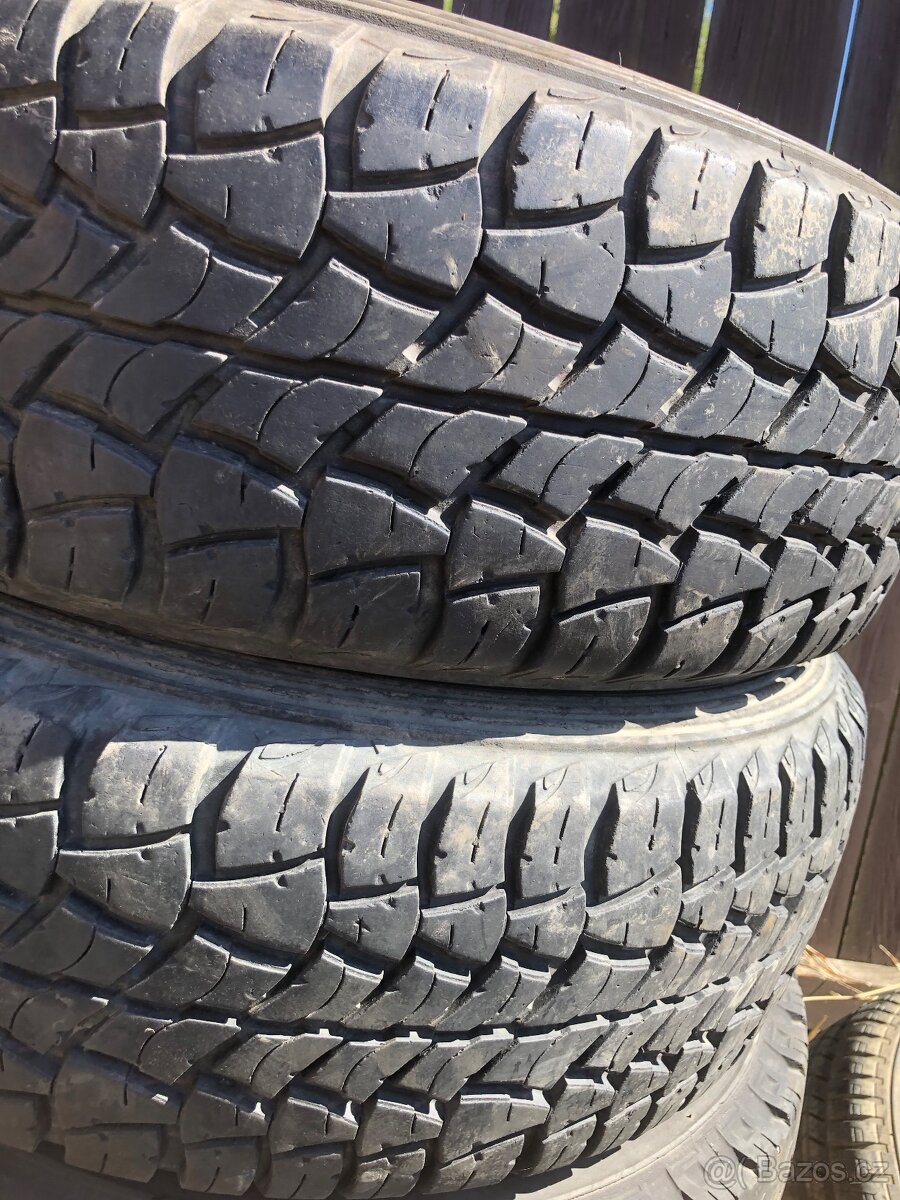 215/65 R16 MATADOR IZARDA A/T