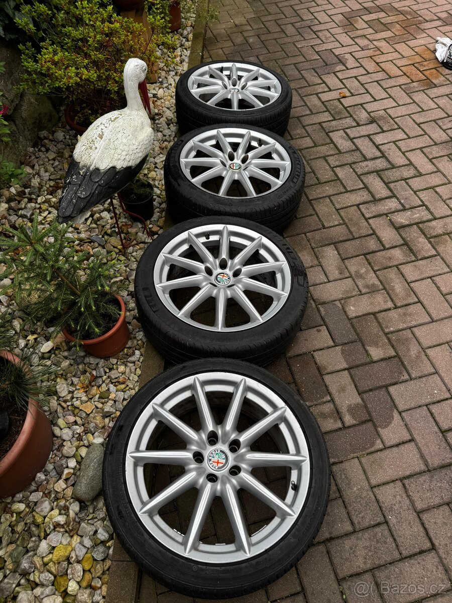 Prodám alu kola Alfa Romeo