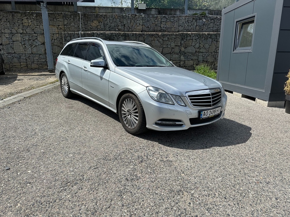 Mercedes-Benz E 220 2011