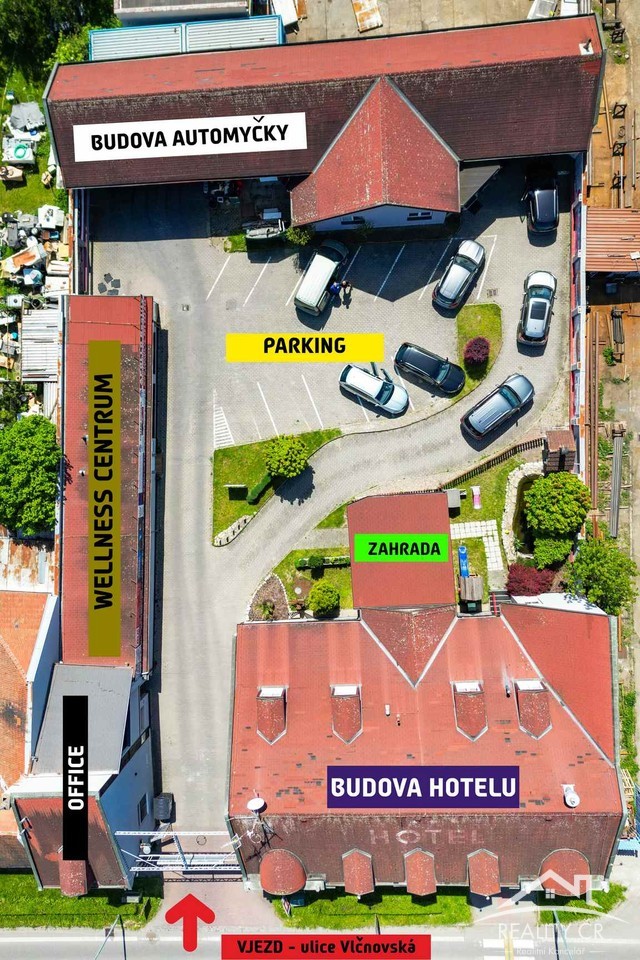 Automyčka včetně garáže a kanceláře