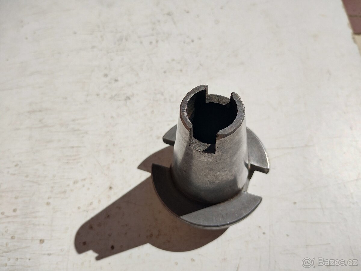 Redukční pouzdro pro frézku 40/2