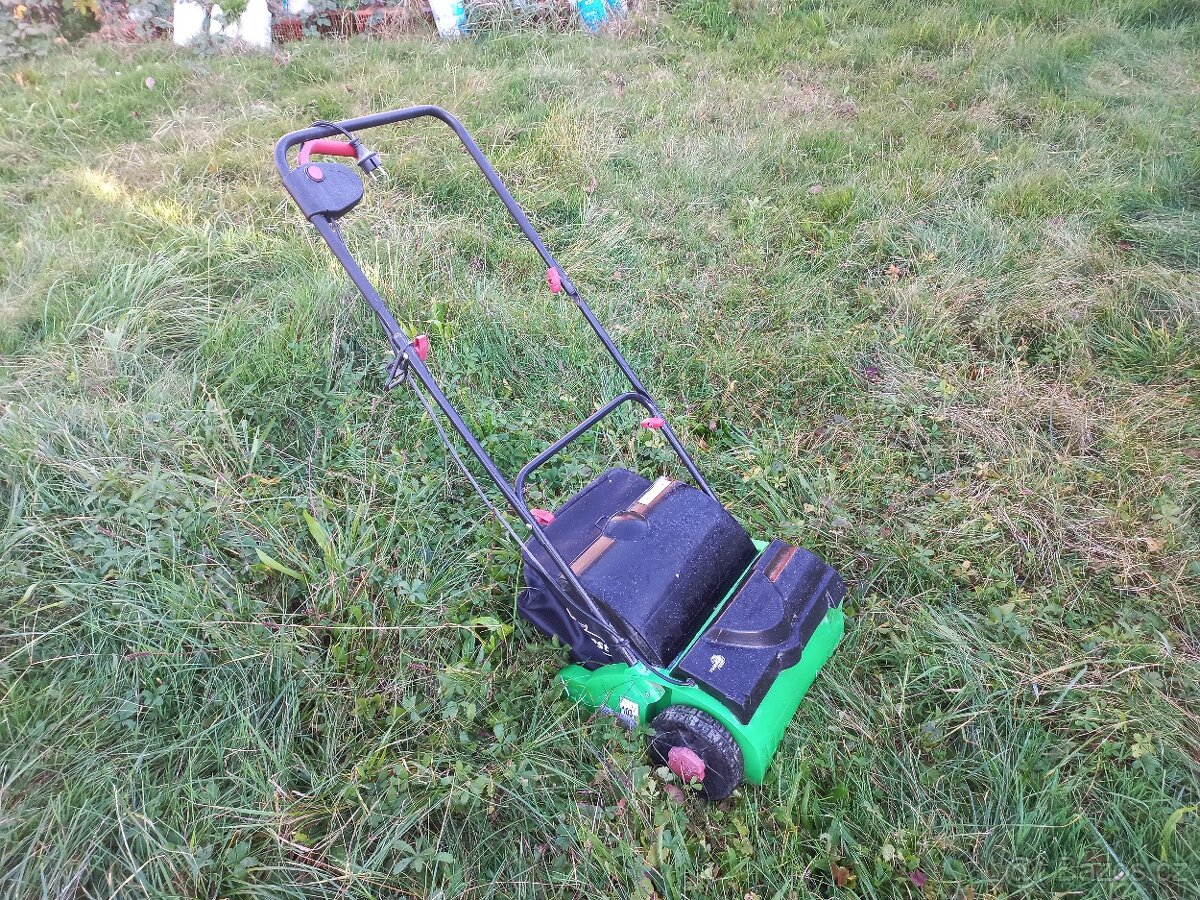 Pronájem elektrického vertikutátoru