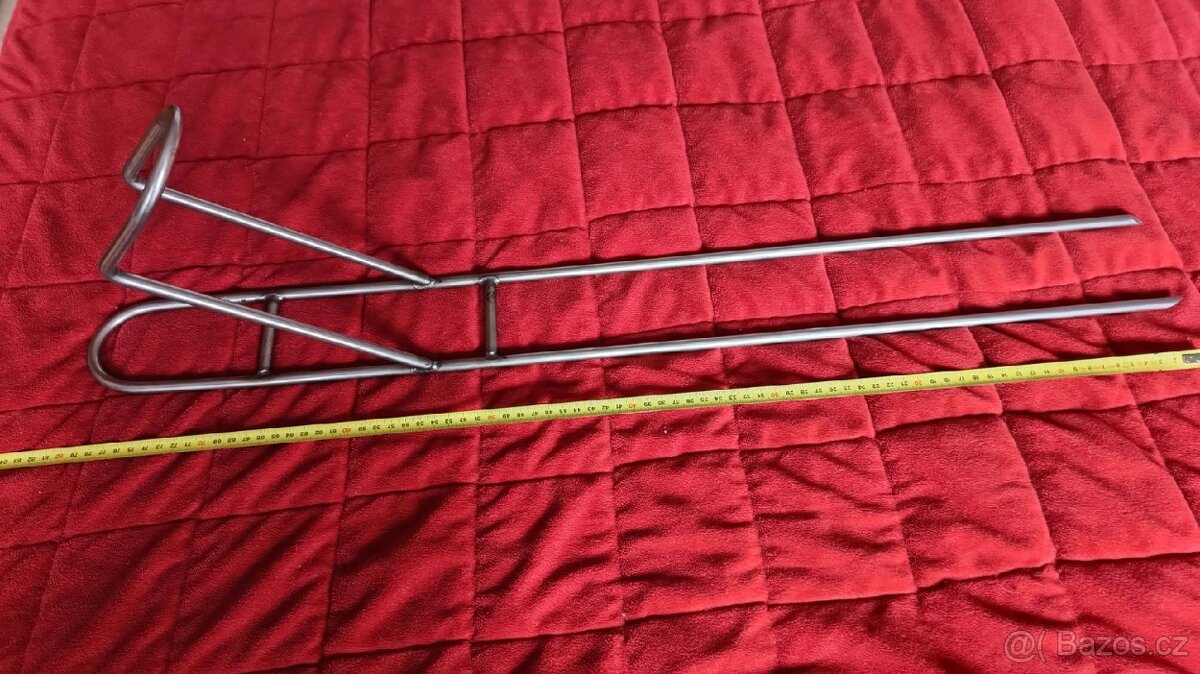 Prodám rybářské vidličky, nový rybářský prut Daiwa.