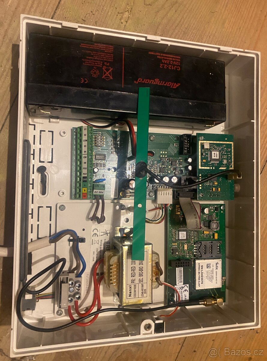 Jablotorn JA-82KRY Ustředna s rádiem a GSM komunikátorem