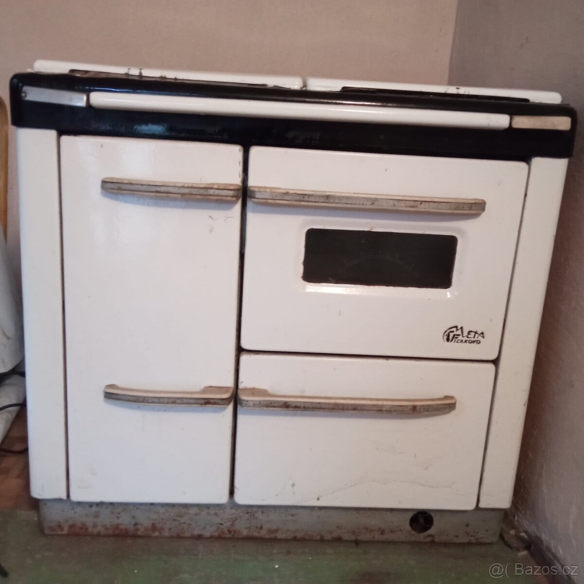 Stará kuchyňská kamna