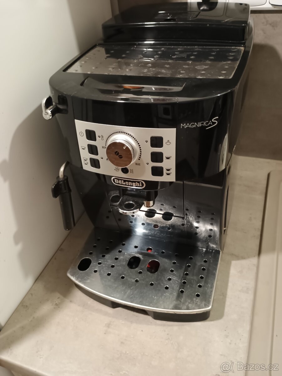 DeLonghi magnifica S