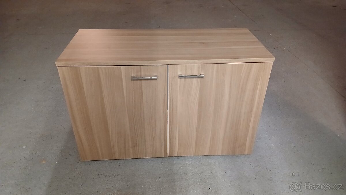 Komoda, skříňka, skříň,  police