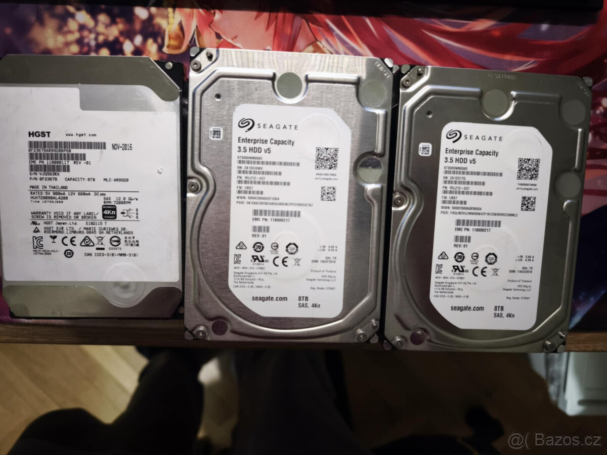 vice kusu 8TB 7200rpm SAS disky HGST, SEAGATE